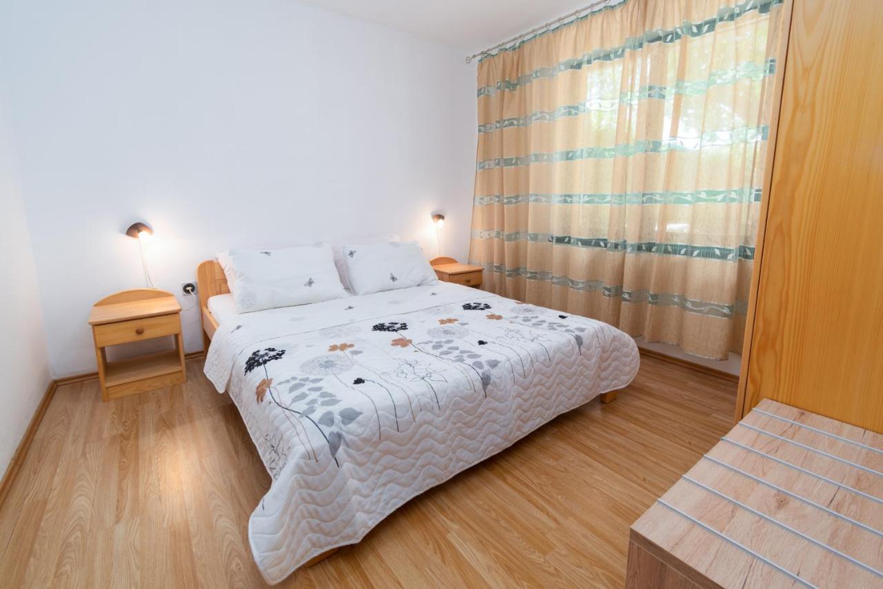 Apartments By The Sea Punat, Krk - 5351 Exterior photo